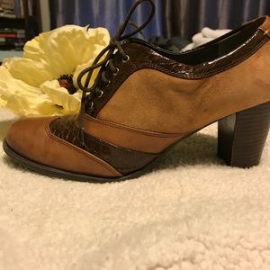 Naturalizer Heeled Oxfords